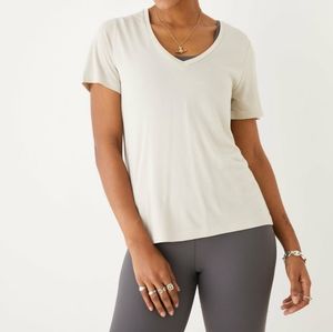 Frank & Oak V-Neck T-Shirt in White